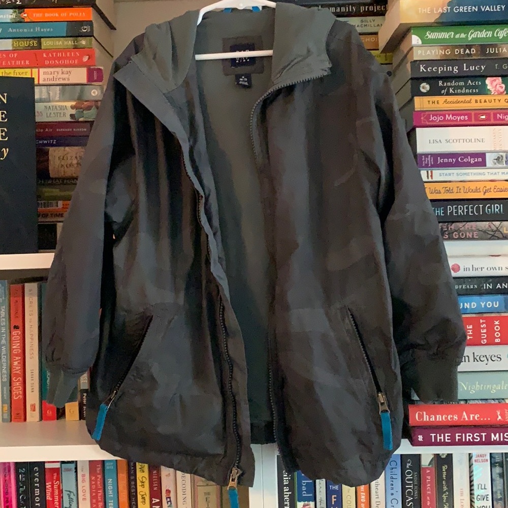 Gap jacket grey Camo - size 6-7